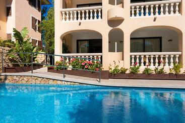 Apartamentos S Olivera
