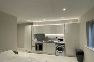 Buckingham Apartment