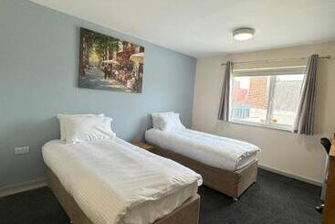 Citilodge Wakefield Hotel By Roomsbooked