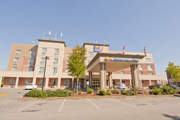 هتل Comfort Inn & Suites