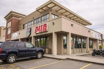 هتل Comfort Inn & Suites