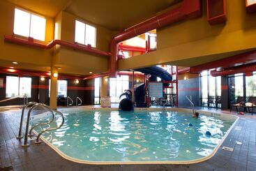 هتل Comfort Suites Kelowna
