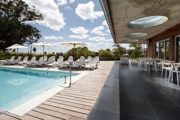 Отель Costa Colonia  Riverside Boutique