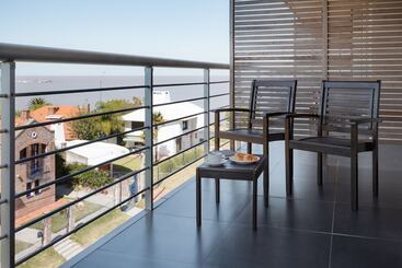 Отель Costa Colonia  Riverside Boutique