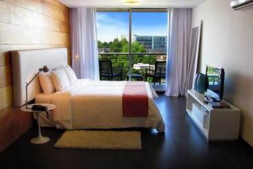 Отель Costa Colonia  Riverside Boutique