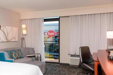 هتل Courtyard Louisville Downtown