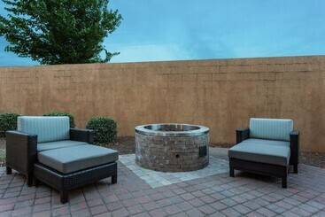 هتل Courtyard By Marriott Rocky Mount