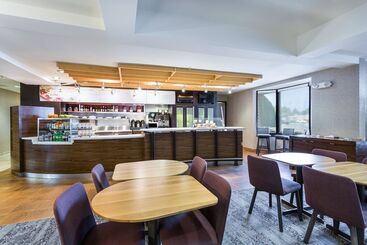 هتل Courtyard By Marriott Rocky Mount
