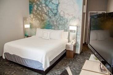 هتل Courtyard By Marriott Rocky Mount