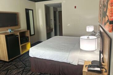 هتل Days Inn By Wyndham Baton Rouge I 10