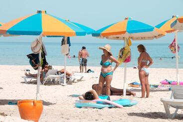 هتل Dreams Beach