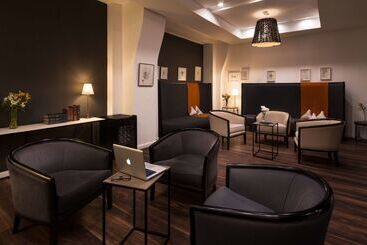 هتل Esplendor By Wyndham Montevideo Cervantes