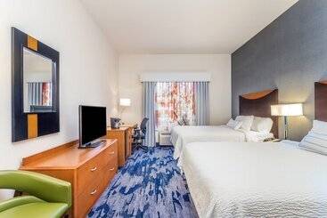 هتل Fairfield Inn And Suites By Marriott Madison East