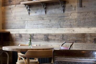George Hotel & Granary - Frome