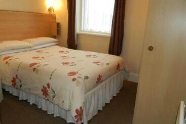 Hotel Dora