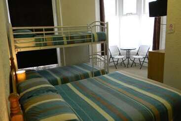 Hotel Dora