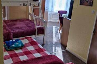 Hotel Dora