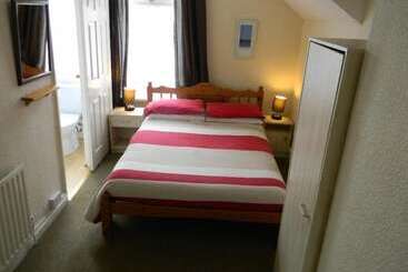 Hotel Dora