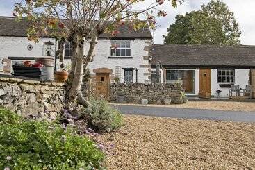 هتل Hawthorn Farm Guest House