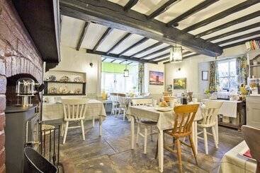 هتل Hawthorn Farm Guest House