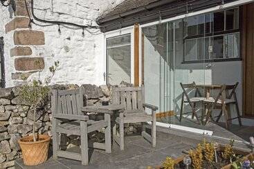 هتل Hawthorn Farm Guest House