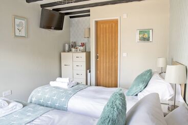 هتل Hawthorn Farm Guest House