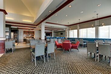 Otel Hilton Garden Inn Indianapolis Airport