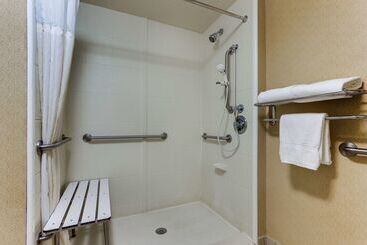 Otel Hilton Garden Inn Indianapolis Airport
