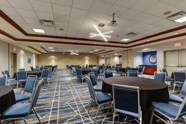 Otel Hilton Garden Inn Indianapolis Airport