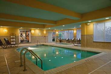 Otel Hilton Garden Inn Indianapolis Airport