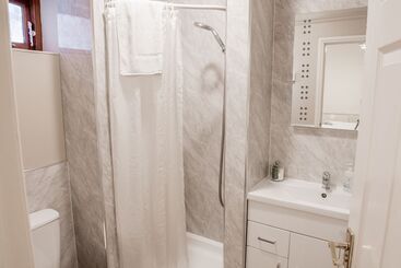 هتل Toothbrush Rooms At Lattice Lodge   Guest Kitchen & Ev Recharging