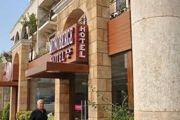 هتل Monoberge Byblos