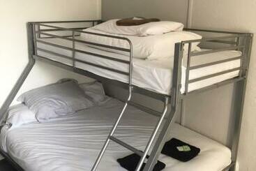 هتل Myroomz Seaview