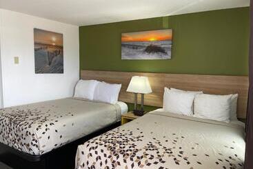 酒店 Newport Coast Inn