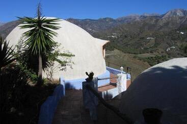 هتل Rural Los Caracoles