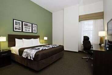 هتل Sleep Inn And Suites Downtown Inner Harbor