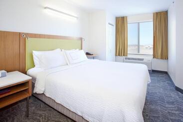 هتل Springhill Suites By Marriott Wichita East At Plazzio