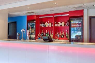 هتل Travelodge Birmingham Airport