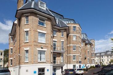 هتل Travelodge Bournemouth Seafront