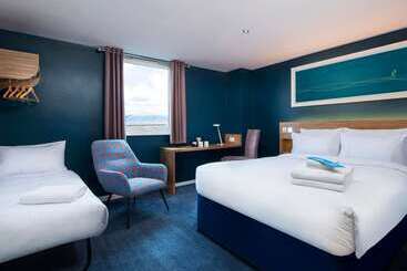 هتل Travelodge Newquay Seafront