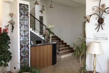 هتل Villa San Giovanni