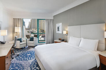 استراحتگاه Hilton Dubai Jumeirah