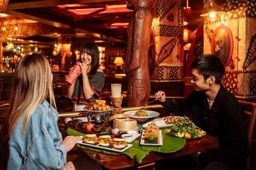 استراحتگاه Hilton Dubai Jumeirah