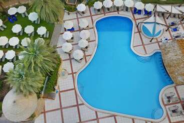 استراحتگاه Hilton Dubai Jumeirah