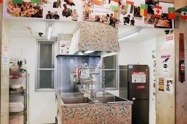 Sakura Hostel Asakusa
