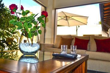 Sbs Hotel & Spa