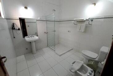 Sbs Hotel & Spa