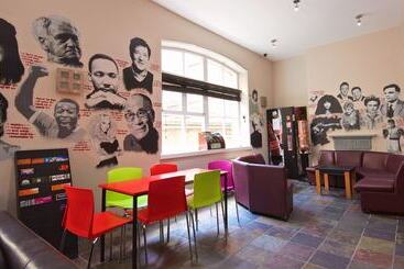 Albatross Hostel