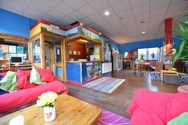هاستل Oban Backpackers