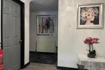 تختخواب و صبحانه Da Vinci Guest House & Guest Parking